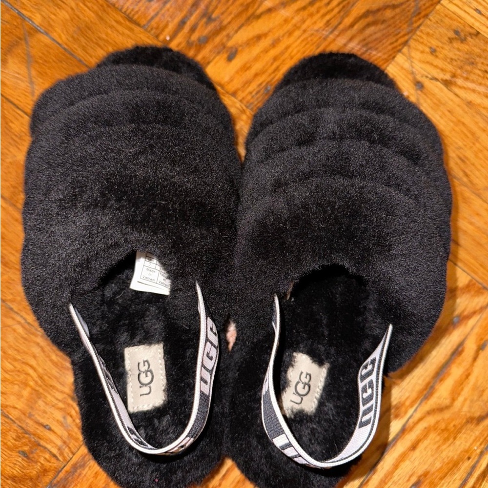 UGG Black Fluffy Slides
